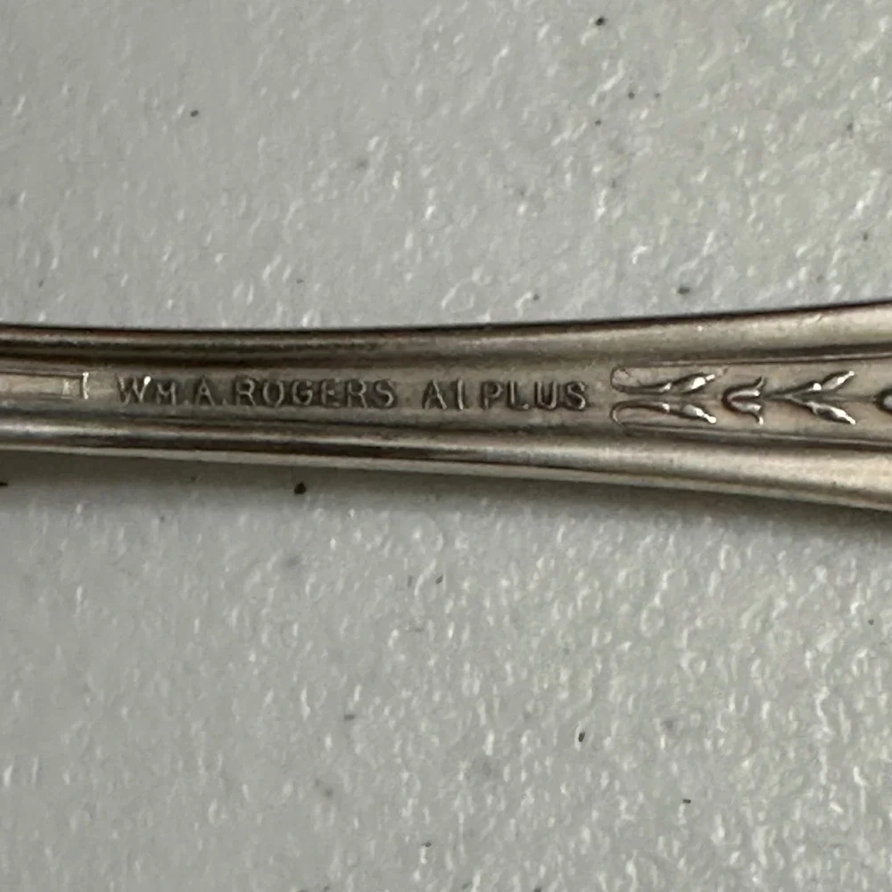5 Wm.‎ A. Rogers A1 Plus Mystic Coronet Soup Dessert Spoons Silverplate Flatware